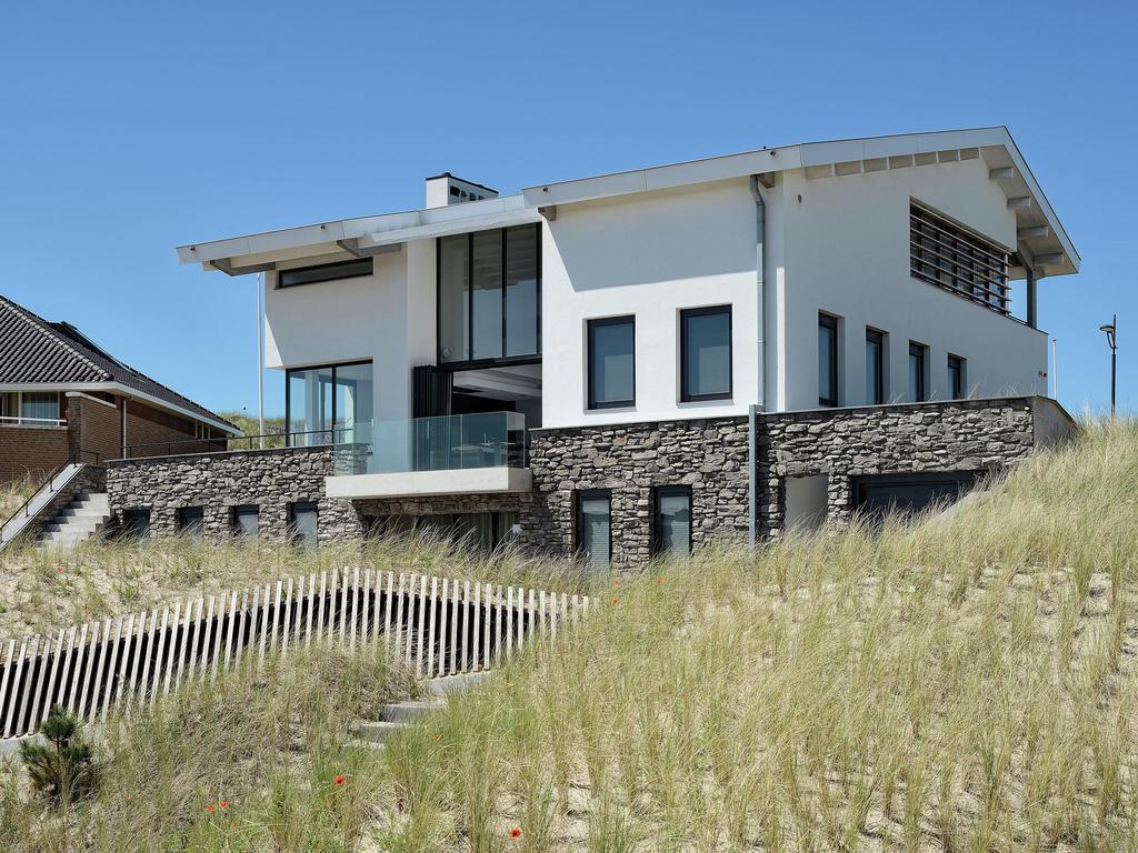 Family Villa In Unique Dune Location In Bergen Aan Zee Ngoại thất bức ảnh